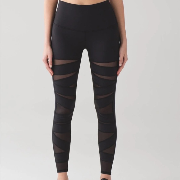lululemon athletica Pants - Lululemon mesh tech wunder leggings size 8 black